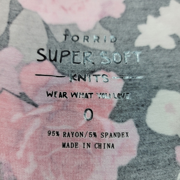 Torrid Sweatheart Floral Print Knit Skater Dress Rayon Spandex Blend Size 0 (12) - Picture 6 of 10